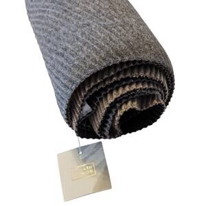 14th & Union Women’s Reversible Scarf
